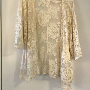 EXQUISITE LACE OVERBLOUSE